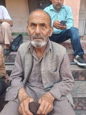 मांगों को लेकर शहर भर में रैली निकालकर वापस लौटते पीएचई के अस्थायी कर्मचारी। अमर उजाला मांगों को लेकर शहर भर में रैली निकालकर वापस लौटते पीएचई के अस्थायी कर्मचारी। अमर उजाला