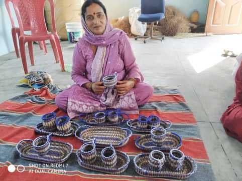 निर्मला धीमान की ओर से तैयार उत्पाद। संवाद