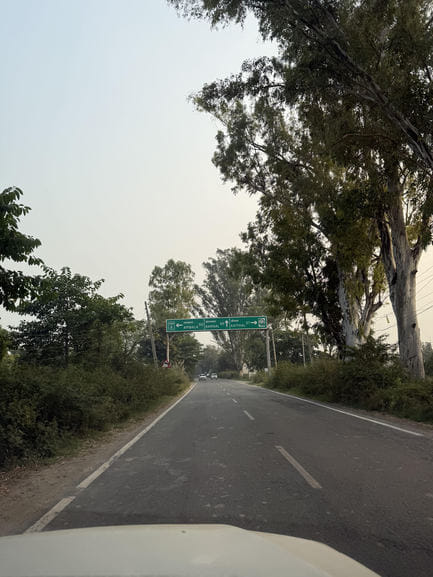 पिहोवा। शहर से कुरुक्षेत्र रोड का दृश्य । संवाद