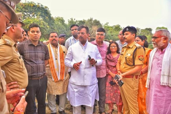 विधायक ने किया छठ पूजा स्थल का निरीक्षण
