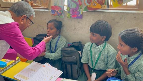 06ए...रोहतक के खरावड़ गांव स्थित राजकीय कन्या वरिष्ठ माध्यमिक विद्यालय में 5वीं कक्षा की छात्र 06ए...रोहतक के खरावड़ गांव स्थित राजकीय कन्या वरिष्ठ माध्यमिक विद्यालय में 5वीं कक्षा की छात्र