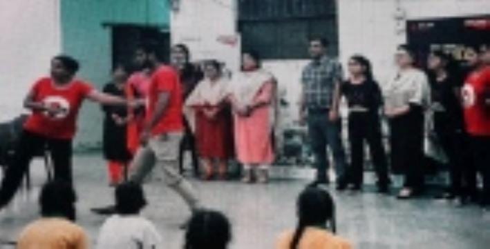 एमरन फाउंडेशन व उप्र. पर्यटन की ओर से गोमतीनगर सि्थत संगीत नाटक अकादमी में आयोजित दो दिवसीय लखन एमरन फाउंडेशन व उप्र. पर्यटन की ओर से गोमतीनगर सि्थत संगीत नाटक अकादमी में आयोजित दो दिवसीय लखन