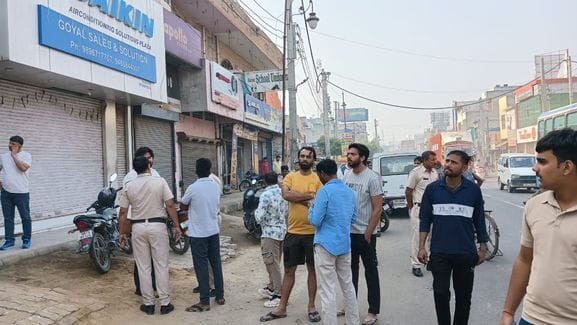 फोटो :12: सोनीपत के गोहाना स्थित फाइनेंस बैंक की शाखा में आग लगने के कारण जला सामान। संवाद फोटो :12: सोनीपत के गोहाना स्थित फाइनेंस बैंक की शाखा में आग लगने के कारण जला सामान। संवाद
