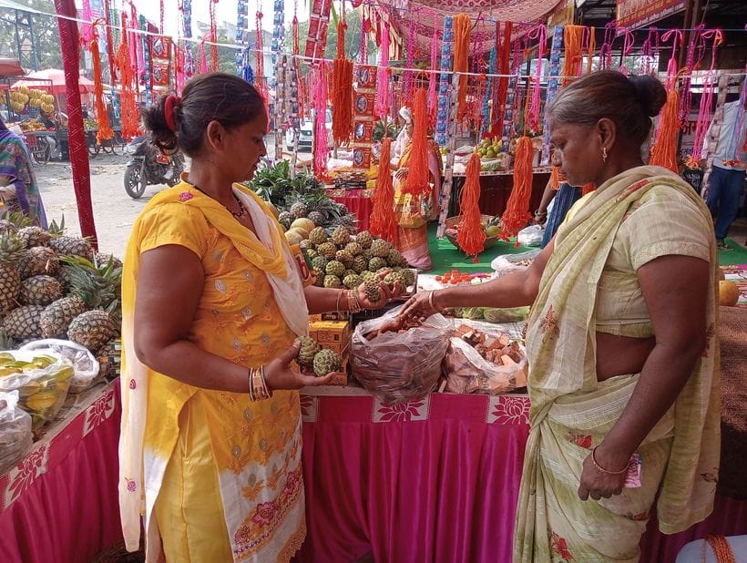 फोटो 31- सोनीपत के मीमारपुर घाट स्थित यमुना पर छठ महापर्व को लेकर स्नान व पूजन के लिए पहुंचे श फोटो 31- सोनीपत के मीमारपुर घाट स्थित यमुना पर छठ महापर्व को लेकर स्नान व पूजन के लिए पहुंचे श