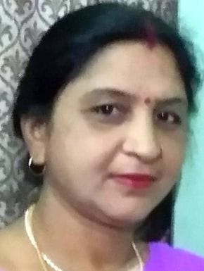खन्नौत नदी के घाट पर लगाईं गईं बल्लियां। संवाद खन्नौत नदी के घाट पर लगाईं गईं बल्लियां। संवाद