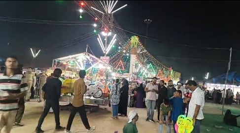 ट्रेड फेयर में आयोजित कवि सम्मेलन के उद्घाटन अवसर पर ओजस्वी कवि हरिओम पवार साथ में मंत्री अनिल ट्रेड फेयर में आयोजित कवि सम्मेलन के उद्घाटन अवसर पर ओजस्वी कवि हरिओम पवार साथ में मंत्री अनिल