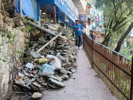 वार्ड नंबर तीन में सब्जी मंडी को जोड़ने वाले रास्ते की सुधरी हालत। संवाद