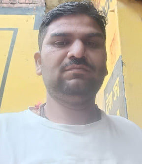 फोटो- 05 सोमवार के दोपहर रिमझिम बारिश के बीच प्लेटफार्म नंबर दो पर पहुंचती प्रयागराज ग्वालियर ए फोटो- 05 सोमवार के दोपहर रिमझिम बारिश के बीच प्लेटफार्म नंबर दो पर पहुंचती प्रयागराज ग्वालियर ए