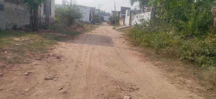 कुरुक्षेत्र। पंकज कॉलोनी की कच्ची गली का दृश्य। संवाद