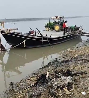 खतरे के बीच हिम्मत का सफर- संवाद खतरे के बीच हिम्मत का सफर- संवाद