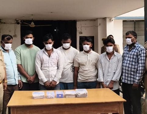 डकेैती का बरामद माल।स्रोत-पुलिस। डकेैती का बरामद माल।स्रोत-पुलिस।