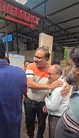 एक्टिवा से सड़क पर गिरे क्रूजर ने रौंदा मौत एक्टिवा से सड़क पर गिरे क्रूजर ने रौंदा मौत