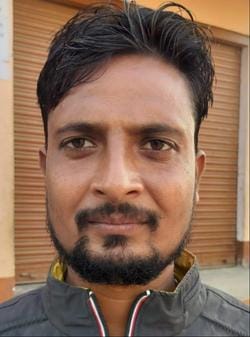 कस्बा सकीट में खेत में कटी पड़ी धान की फसल। संवाद कस्बा सकीट में खेत में कटी पड़ी धान की फसल। संवाद