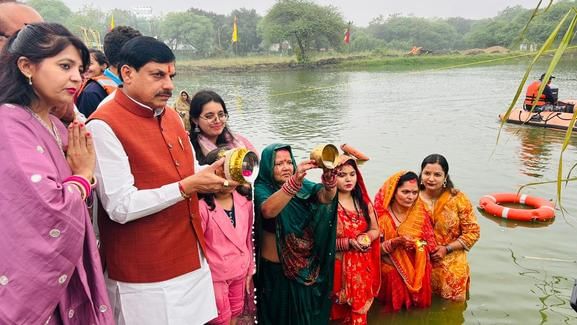 मुख्यमंत्री हुए कार्यक्रम में शामिल मुख्यमंत्री हुए कार्यक्रम में शामिल