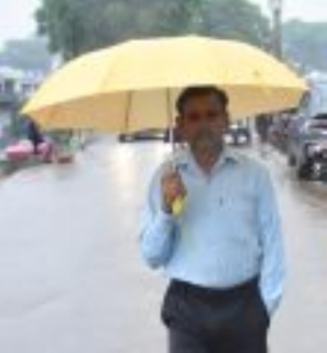 सोमवार को लखनऊ में हुई बारिश का नजारा। सोमवार को लखनऊ में हुई बारिश का नजारा।