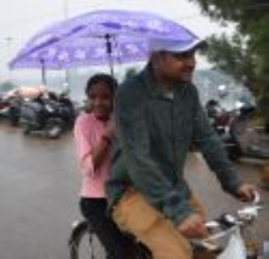 सोमवार को लखनऊ में हुई बारिश का नजारा। सोमवार को लखनऊ में हुई बारिश का नजारा।