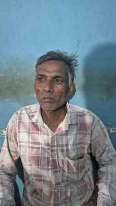 फोटो -14 मोहम्मदाबाद मंडी में आढ़त पर होती धान की तौल। संवाद फोटो -14 मोहम्मदाबाद मंडी में आढ़त पर होती धान की तौल। संवाद