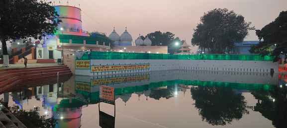 कपालमोचन मेले में लगाए जा रहे झूले। संवाद कपालमोचन मेले में लगाए जा रहे झूले। संवाद