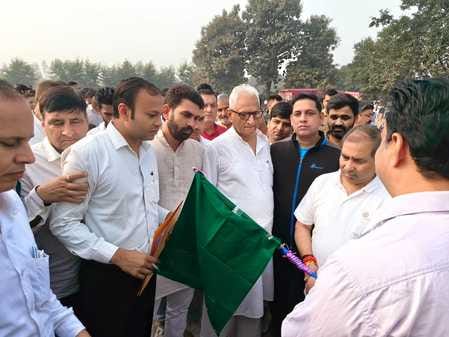 रन फॉर यूनिटी मैराथन में हिस्सा लेते छात्र स्रोत पुलिस