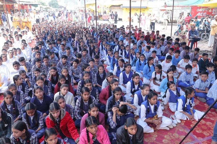 समारोह के दौरान यह हुआ समारोह के दौरान यह हुआ