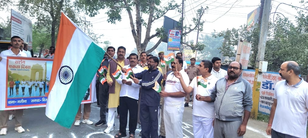 बिजनौर में नेहरू स्टेडियम से सरदार वल्लभभाई पटेल की जयंती पर रन फॉर यूनिटी कार्यक्रम में भाग ले