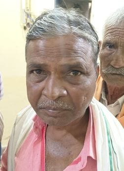 फोटो-24- बिलग्राम तहसील में संपूर्ण समाधान दिवस में समस्याएं सुनते डीएम अनुनय झा साथ में मौजूद फोटो-24- बिलग्राम तहसील में संपूर्ण समाधान दिवस में समस्याएं सुनते डीएम अनुनय झा साथ में मौजूद
