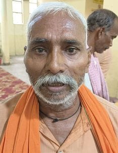 फोटो-24- बिलग्राम तहसील में संपूर्ण समाधान दिवस में समस्याएं सुनते डीएम अनुनय झा साथ में मौजूद फोटो-24- बिलग्राम तहसील में संपूर्ण समाधान दिवस में समस्याएं सुनते डीएम अनुनय झा साथ में मौजूद