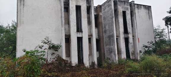 जिला अस्पताल में बंद पड़ी कैंटीन। संवाद