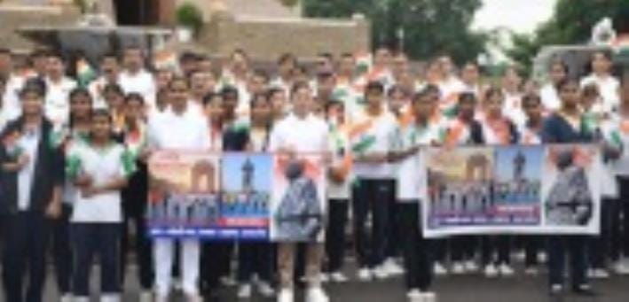 लौहपुरुष सरदार वल्लभभाई पटेल की जयंती और राष्ट्रीय एकता दिवस के अवसर प रएकता दौड़ का आयोजन हुआ।