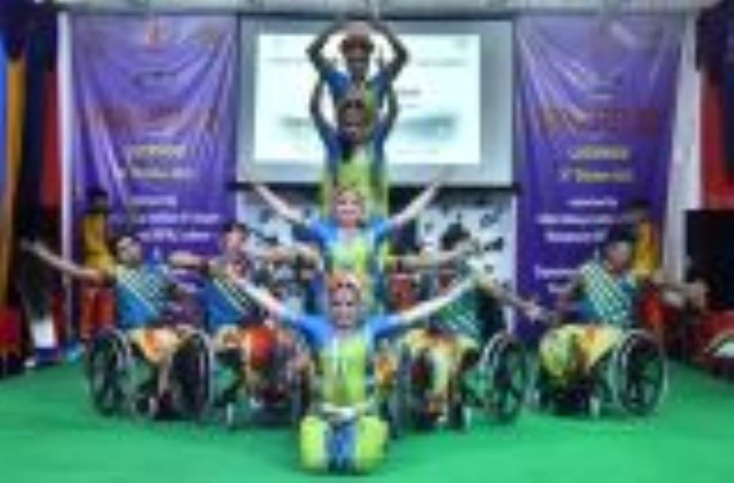 दिव्यांगजनों के बनाए बेकरी उत्पादों, हस्तशिल्प व कलाकृतियों ने प्रदर्शनी की रौनक में चार चांद ल