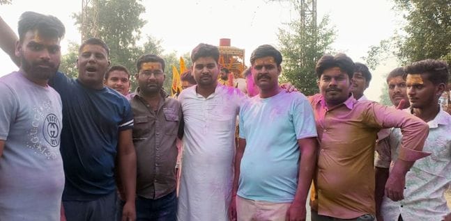 तिलहर रामलीला में प्रसंग का मंचन करते कलाकार। संवाद