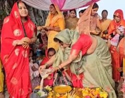 फोटो 02 एमएएचपी 16 परिचय-कीरत सागर तट पर शालिगराम-तुलसी विवाह के दौरान भक्तिगीतों पर झूमतीं मह फोटो 02 एमएएचपी 16 परिचय-कीरत सागर तट पर शालिगराम-तुलसी विवाह के दौरान भक्तिगीतों पर झूमतीं मह