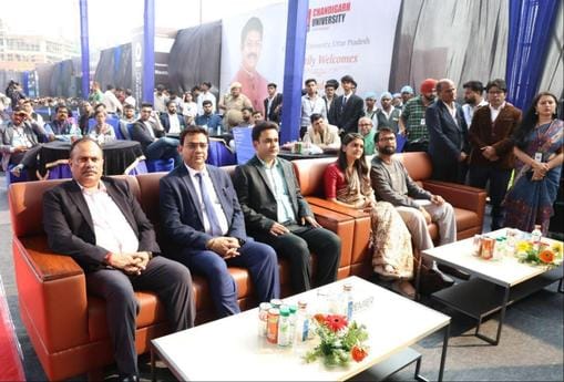 फोटो नंबर-33-चंडीगढ़ यूनिवर्सिटी में आयोजित कैंपस टैंक कार्यक्रम में संबोधिन के बाद रोबोटिक मॉड फोटो नंबर-33-चंडीगढ़ यूनिवर्सिटी में आयोजित कैंपस टैंक कार्यक्रम में संबोधिन के बाद रोबोटिक मॉड