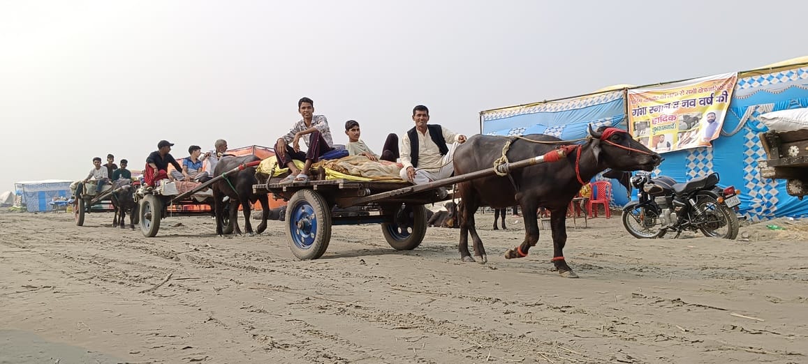 गंगा किनारे कबड्डी खेलते स्रोत संवाद गंगा किनारे कबड्डी खेलते स्रोत संवाद