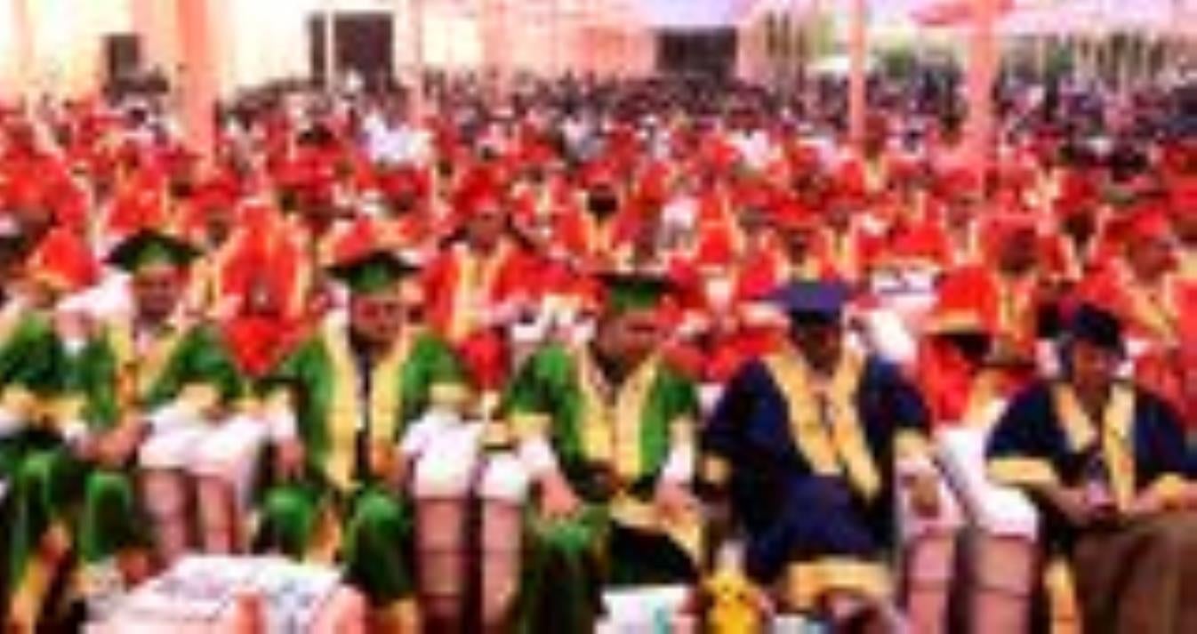 इंटीग्रल यूनिवर्सिटी में रविवार को 17वां वार्षिक दीक्षांत समारोह जोश और उत्साह के साथ मनाया गया इंटीग्रल यूनिवर्सिटी में रविवार को 17वां वार्षिक दीक्षांत समारोह जोश और उत्साह के साथ मनाया गया