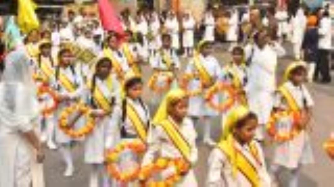 कीर्तन यात्रा में दिखा प्रकाश और संगीत का अद्भुत संगम कीर्तन यात्रा में दिखा प्रकाश और संगीत का अद्भुत संगम