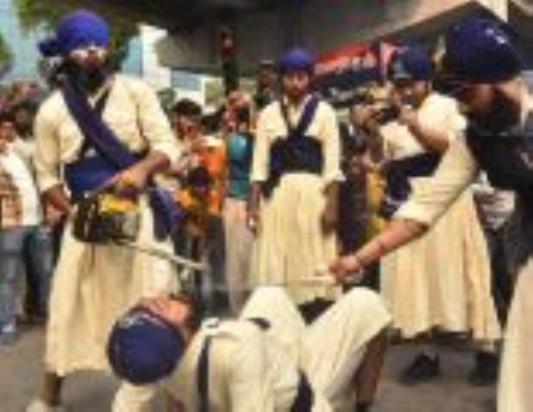 कीर्तन यात्रा में दिखा प्रकाश और संगीत का अद्भुत संगम कीर्तन यात्रा में दिखा प्रकाश और संगीत का अद्भुत संगम