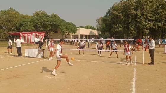 फतेहाबाद के सीनियर मॉडल स्कूल में शुरु हुई सेपकटकरा चैंपियनशिप में खेलते खिलाड़ी। संवाद फतेहाबाद के सीनियर मॉडल स्कूल में शुरु हुई सेपकटकरा चैंपियनशिप में खेलते खिलाड़ी। संवाद