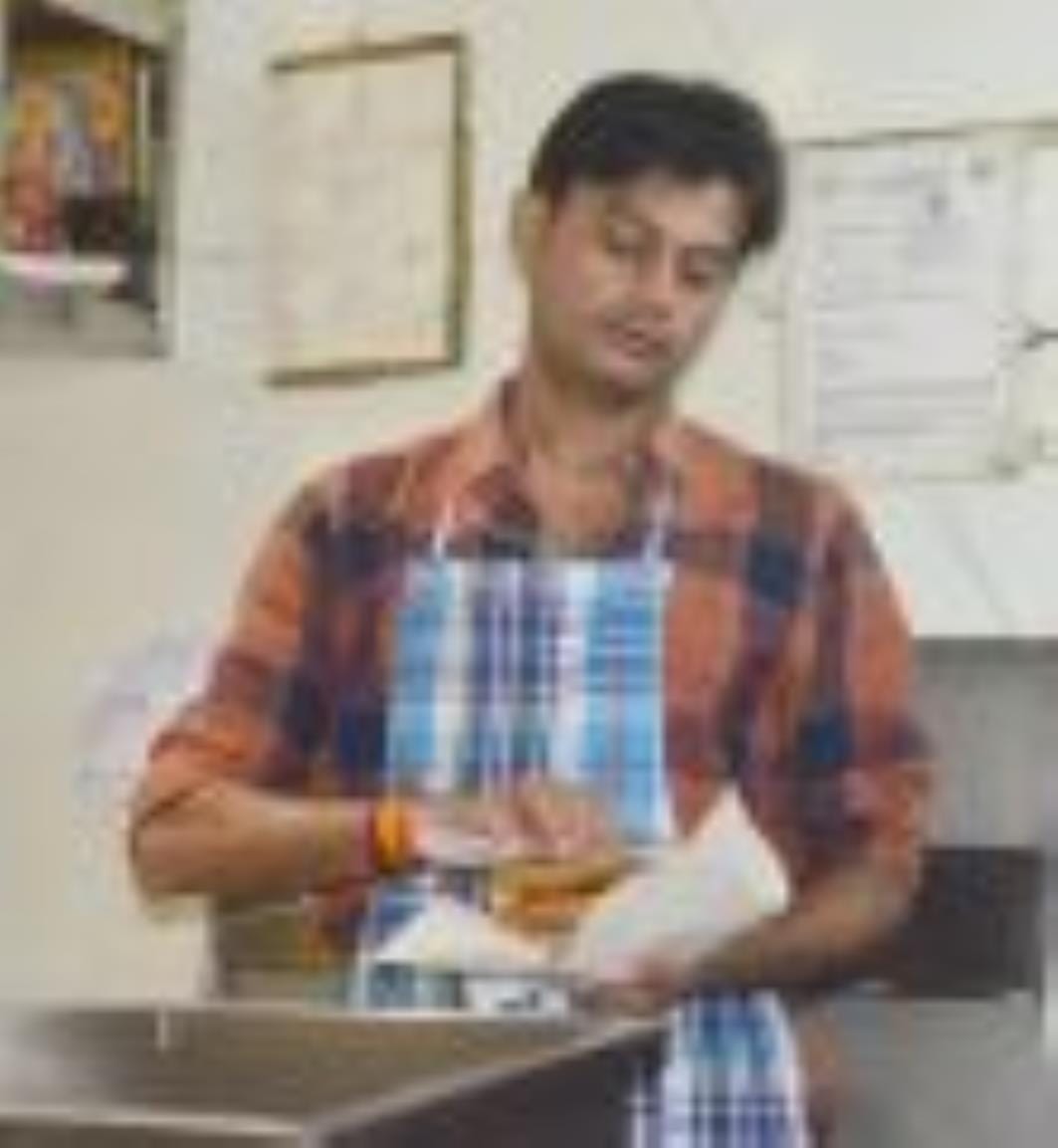 हजरतगंज स्थित बाजपेई कचौड़ी भंडार। -अमर उजाला