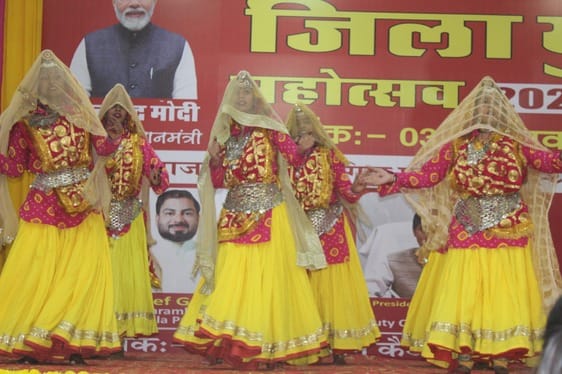 जिला युवा महोत्सव में संबोधित करते शुगर मिल के प्रबंध निदेशक कृष्ण कुमार जिला युवा महोत्सव में संबोधित करते शुगर मिल के प्रबंध निदेशक कृष्ण कुमार
