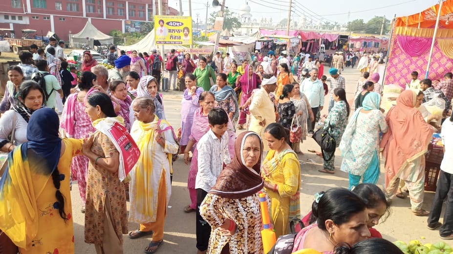 कपालमोचन मेले में पहुंचते श्रद्धालु। संवाद कपालमोचन मेले में पहुंचते श्रद्धालु। संवाद