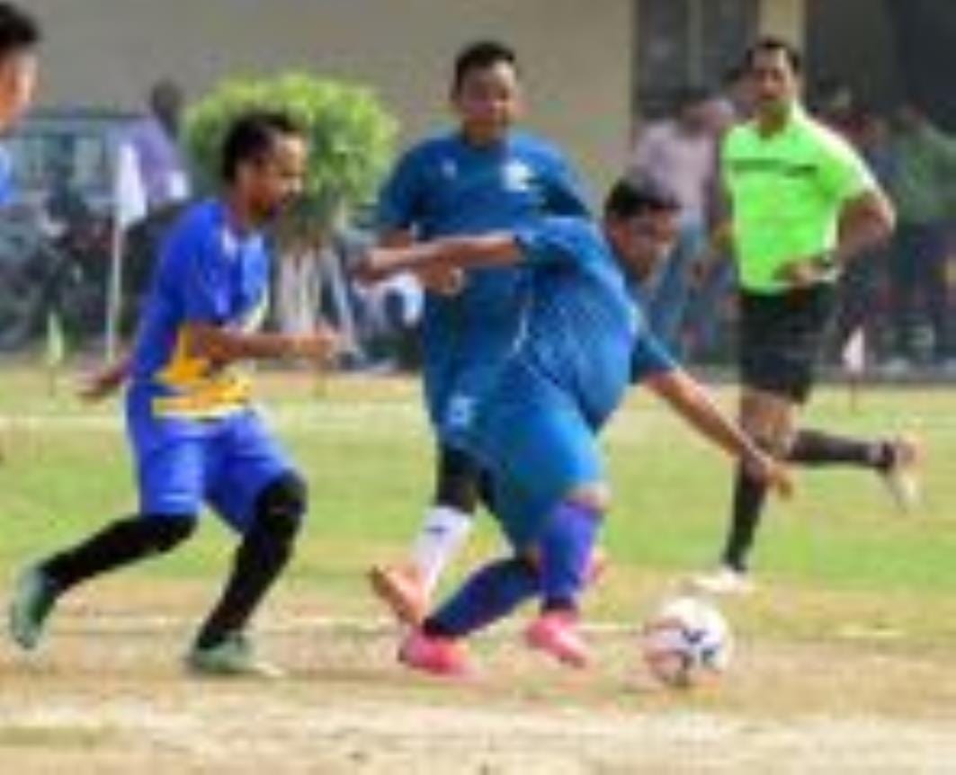 आईसीएआर अंतर क्षेत्रीय क्रीड़ा प्रतियोगिता में फुटबॉल और वॉलीबॉल के मुकाबले हुए। आईसीएआर अंतर क्षेत्रीय क्रीड़ा प्रतियोगिता में फुटबॉल और वॉलीबॉल के मुकाबले हुए।