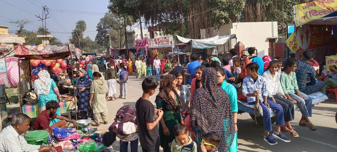 हस्तिनापुर बूढ़ी गंगा मेले में लगी श्रद्धालुओं की भीड़ स्रोत संवाद हस्तिनापुर बूढ़ी गंगा मेले में लगी श्रद्धालुओं की भीड़ स्रोत संवाद
