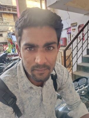 13-शहर में किला रोड पर खड़े वाहन । संवाद 13-शहर में किला रोड पर खड़े वाहन । संवाद