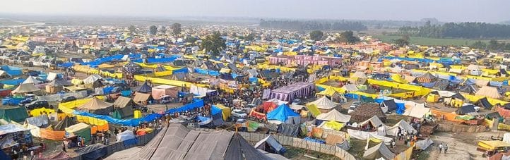 ककोड़ा मेला का विहगम दृश्य। जागरूक पाठक