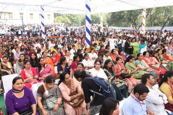 41...पंडित नेकीराम शर्मा राजकीय महाविद्यालय में क्षेत्रीय युवा महोत्सव के दूसरे दिन वन एक्ट प्