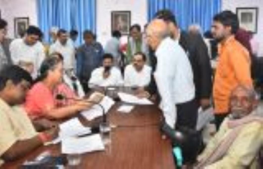 नगर निगम का समाधान दिवस। नगर निगम का समाधान दिवस।