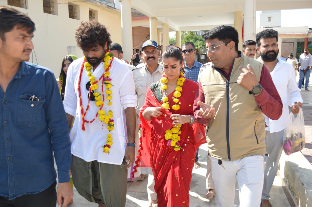 अभिनेत्री नयनतारा एवं अभिनेत्री लीला ने किए बाबा महाकाल के दर्शन, अभिनेत्री नयनतारा एवं अभिनेत्री लीला ने किए बाबा महाकाल के दर्शन,