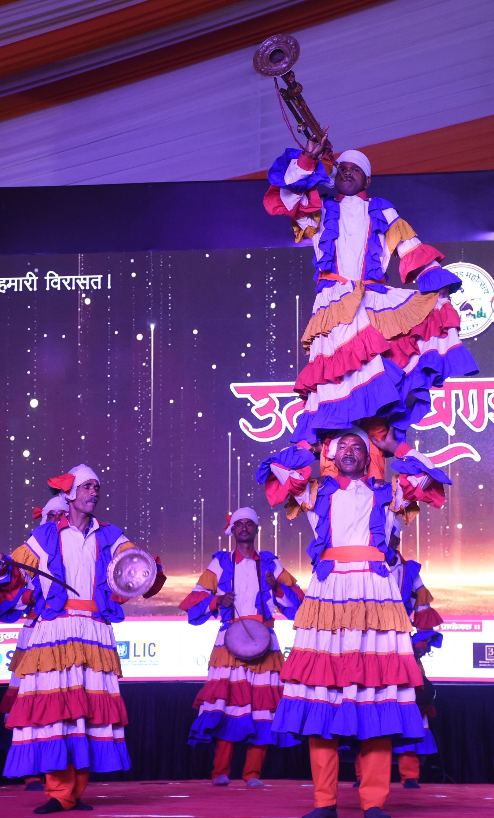 अवध के आंगन में उतरी पर्वतीय संस्कृति की बहार