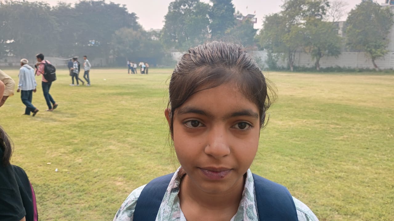 पूनम, परीक्षार्थी